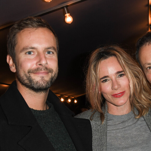 Exclusif - Marc-Olivier Fogiel avec son mari François Roelants et Géraldine Danon - Générale de la pièce "Groenland" avec Géraldine Danon au théâtre "La Scala" à Paris le 8 novembre 2019. © Coadic Guirec/Bestimage