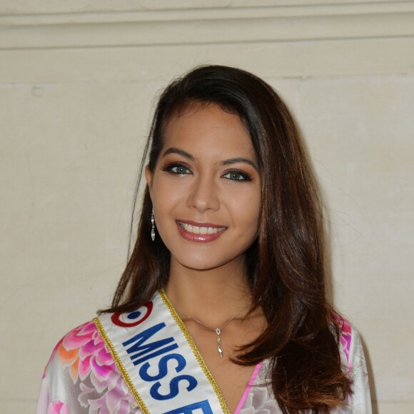 Vaimalama Chaves, Miss France 2019 - People au défilé de mode Prêt-à-Porter automne-hiver 2019/2020 "Léonard Paris" à Paris. Le 1er mars 2019 © Veeren-CVS / Bestimage