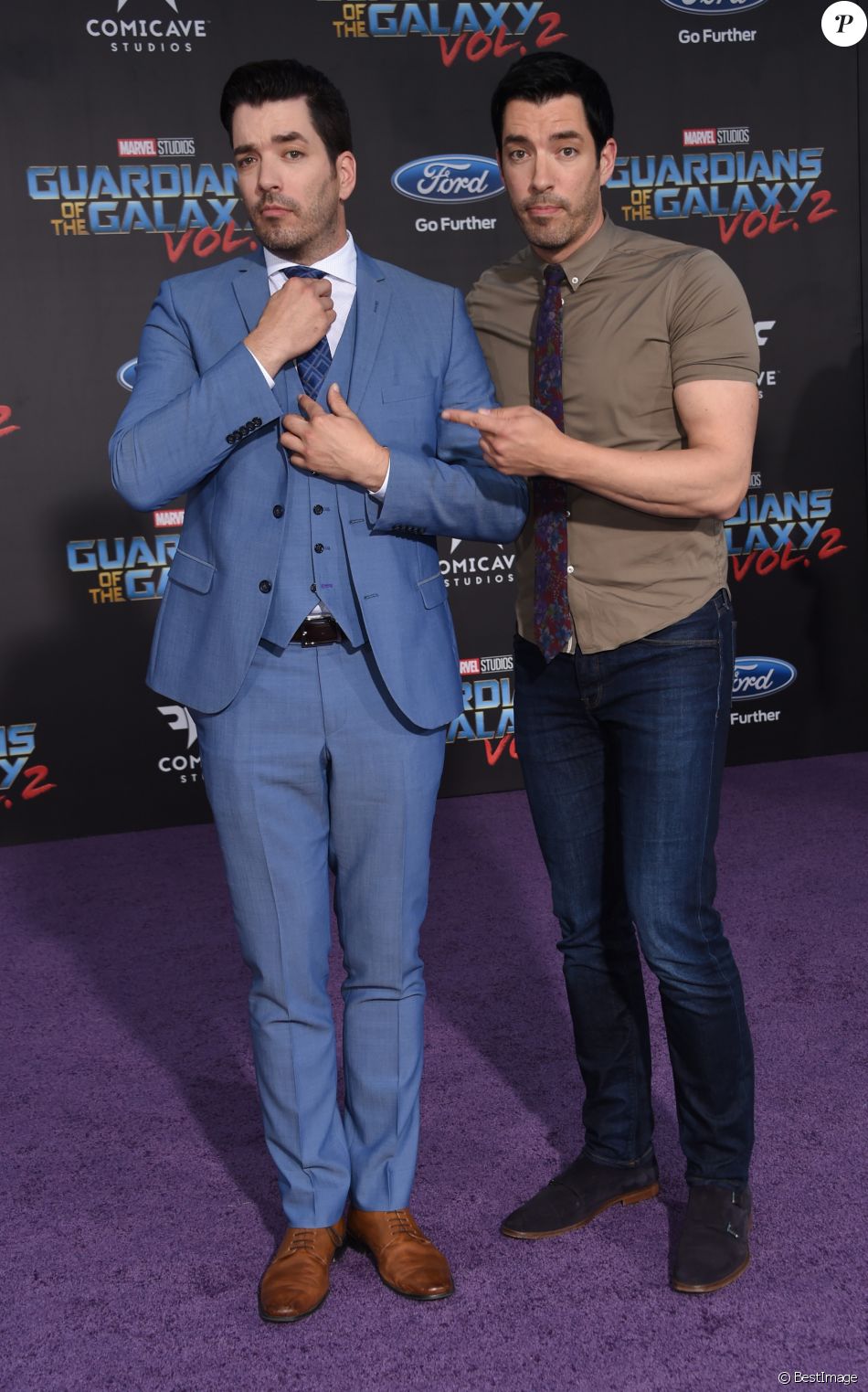 Drew Et Jonathan Scott Sont-ils Mariés Les frères Jonathan Scott et Drew Scott à la première des Gardiens de