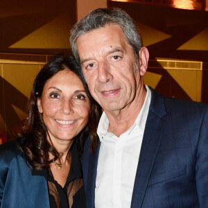 Exclusif - Michel Cymes et sa femme Nathalie - Gala annuel du "Casip-Cojasor" à l'Hôtel Salomon de Rothschild à Paris, le 12 novembre 2019. © Erez Lichtfeld/Bestimage