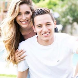 Florian Thauvin appelle Charlotte Pirroni "Mi amor" sur Instagram le 24 juillet 2018.