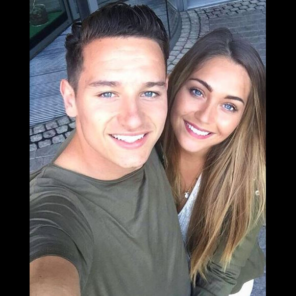 Florian Thauvin et Charlotte Pirroni posent sur Instagram le 25 juillet 2016.