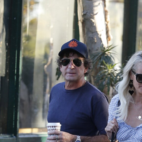 Laeticia Hallyday avec son ami Pierre Rambaldi à Los Angeles le 17 novembre 2019.