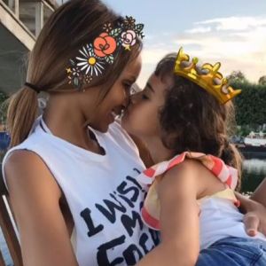 Sonia Rolland et sa fille Kahina en vacances - Instagram, 01 août 2018