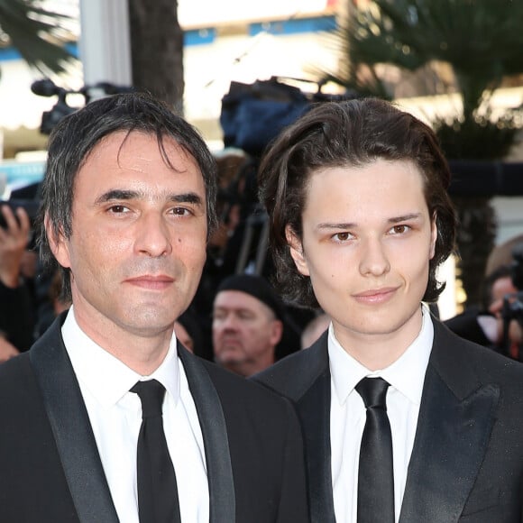 Samuel Benchetrit et son fils Jules - Montée des marches du film "Carol" lors du 68 ème Festival International du Film de Cannes, à Cannes le 17 mai 2015.