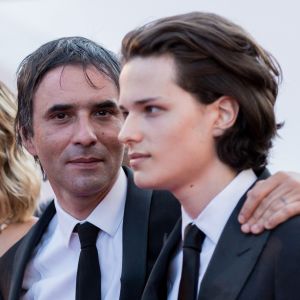 Samuel Benchetrit et son fils Jules - Montée des marches du film "Carol" lors du 68 ème Festival International du Film de Cannes, à Cannes le 17 mai 2015.