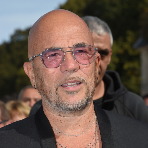 Pascal Obispo à la première édition du festival RencART au domaine départemental de Chamarande le 16 septembre 2018. © Coadic Guirec/Bestimage