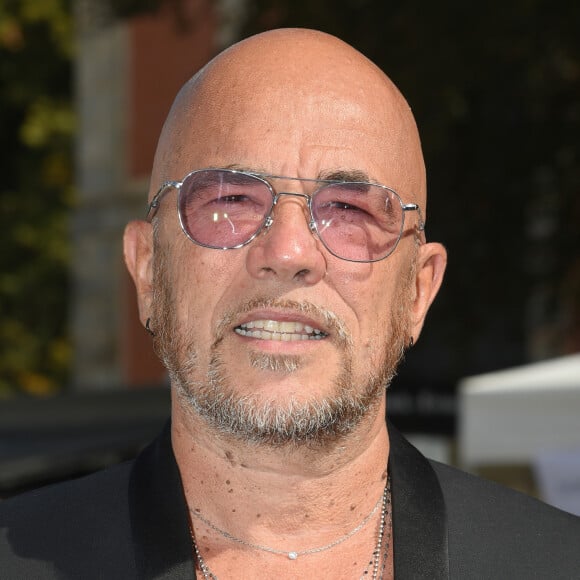 Pascal Obispo à la première édition du festival RencART au domaine départemental de Chamarande le 16 septembre 2018. © Coadic Guirec/Bestimage