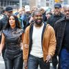 Kanye West et sa femme Kim Kardashian passent la journée en amoureux à New York. Leur ami S. Stoute, homme d'affaires et auteur américain, les a rejoint pour déjeuner! le 25 octobre 2019