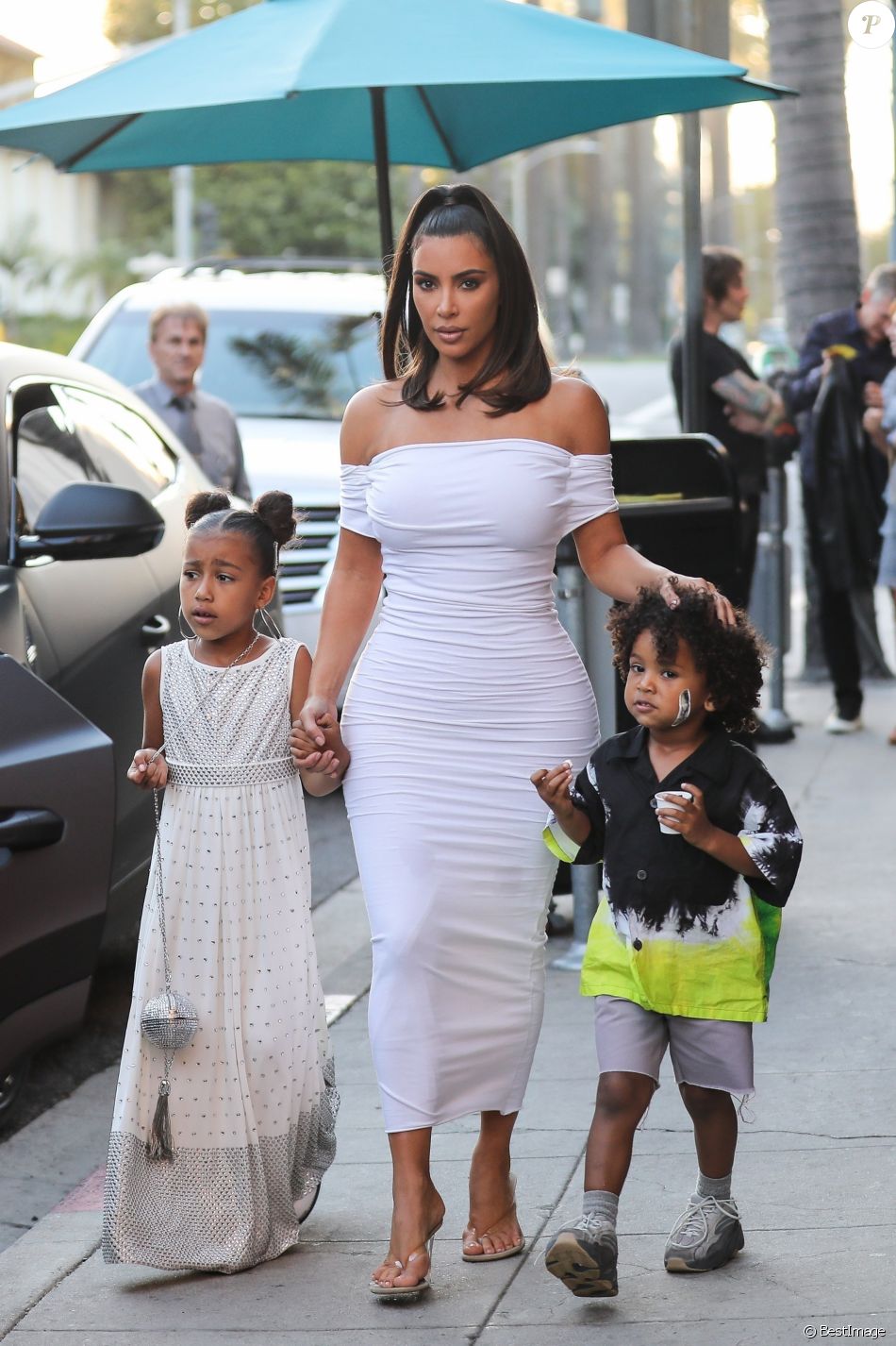 Kim Kardashian, Saint West, North West - Exclusif - La Famille ...