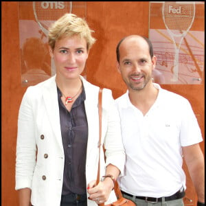 Judith Godrèche et Maurice Barthélemy lors de la finale hommes de Roland-Garros le 5 juin 2011.