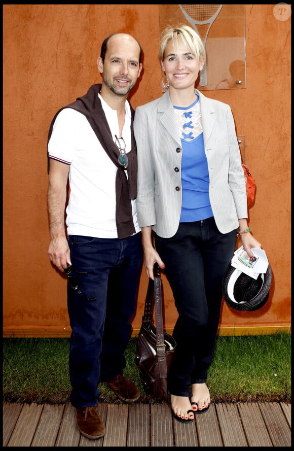 Maurice Barthélemy et Judith Godrèche lors de la finale hommes de Roland-Garros le 6 juin 2010.