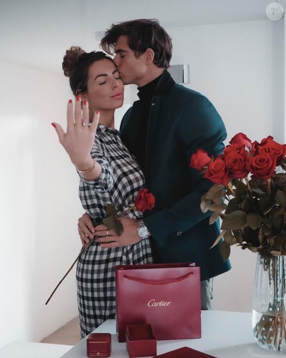 Hillary des "Ch'tis" fiancée à Giovanni, elle dévoila sa bague sur Instagram, le 13 novembre 2019