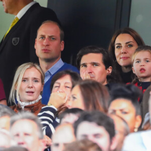 Le prince William, Kate Middleton et leurs enfants, le prince George et la princesse Charlotte, assistent à un match de Premier League opposant Norwich City à Aston Villa au stade Carrow Road, à Norwich, Royaume Uni, le 5 octobre 2019.