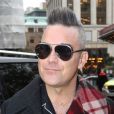 Robbie Williams arrive à Global Radio à Londres, le 20 novembre 2019