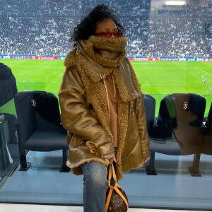 Rihanna et son frère Rorrey en tribunes du match de la Juventus contre l'Atletico Madrid, à Turin, le 26 novembre 2019.