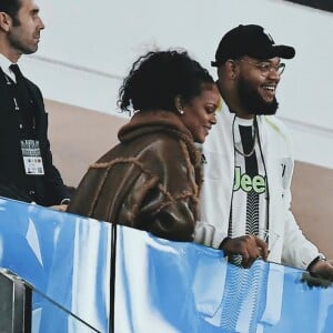 Rihanna et son frère Rorrey en tribunes du match de la Juventus contre l'Atletico Madrid, à Turin, le 26 novembre 2019.