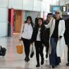 Jade, Joy, Françoise Thibaut, la mère de Laeticia Hallyday, Jimmy Refas - Laeticia Hallyday arrive en famille avec ses filles et sa mère à l'aéroport Roissy CDG le 19 novembre 2019.