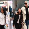 Françoise Thibaut, la mère de Laeticia Hallyday, Jade, Joy, Laeticia Hallyday, jimmy Refas - Laeticia Hallyday arrive en famille avec ses filles et sa mère à l'aéroport Roissy CDG le 19 novembre 2019.