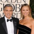  George Clooney et Stacy Keibler à la 70ème cérémonie des Golden Globe Awards à l'hôtel Beverly Hilton, le 13 janvier 2013. 
  