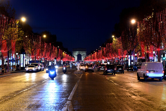 Exclusif - L'Avenue des Champs-Elysées à Paris le 4 décembre 2019. © Rachid Bellak/Bestimage