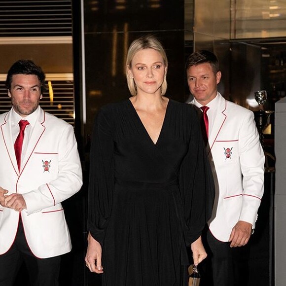 La princesse Charlene de Monaco à Dubaï pour féliciter l'équipe de rugby des Impi's qui participe au Tournoi International de Rugby Sevens. Le 6 décembre 2019. © Eric Mathon / Palais Princier