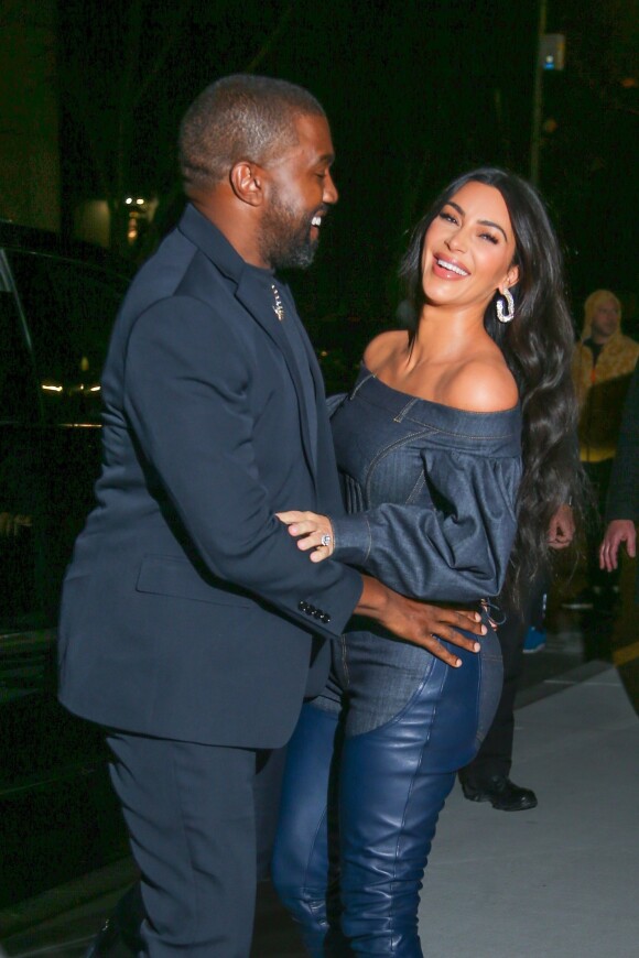 Kim Kardashian et son mari Kanye West arrivent à la soirée WSJ Innovators Awards au musée d'Art Moderne à New York, le 6 novembre 2019