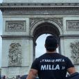 Mujdat sort le t-shirt "Y a le mec à Milla" - photo Instagram du 18 novembre 2019