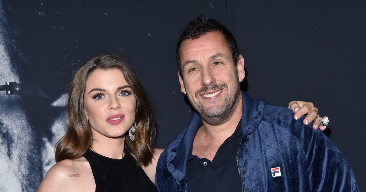 Julia Fox et Adam Sandler - Première du film Uncut Gems (Netflix) à Los ...