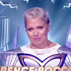 Laurence Boccolini en larmes après sa victoire à "Mask Singer", le 13 décembre 2019 sur TF1.