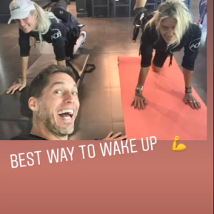 Laeticia Hallyday et sa copine Christina Apostolidou en pleine séance de sport à Los Angeles, le 15 décembre 2019. 