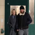 Exclusif - Kate Hudson et son compagnon Danny Fujikawa se baladent en amoureux après un dîner en tête à tête à New York le 4 avril 2019.