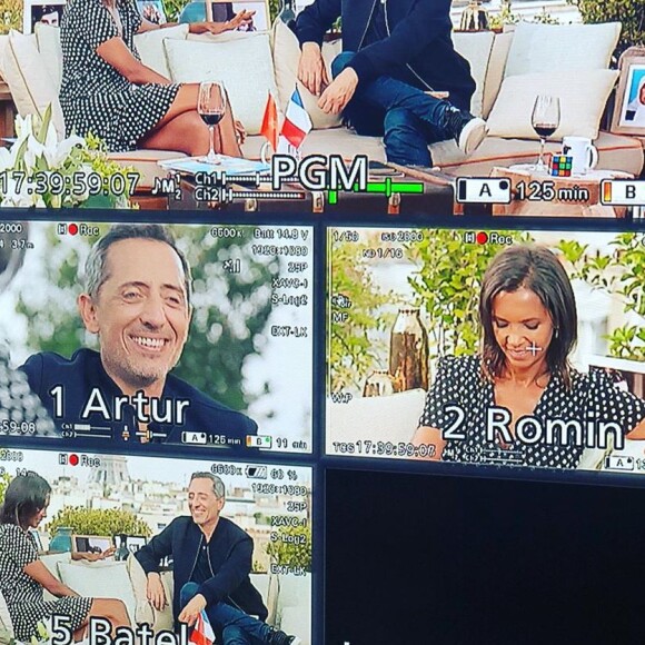 Gad Elmaleh et Karine Le Marchand lors du tournage de l'émission "Une ambition intime" diffusée le 16 décembre 2019 sur M6.