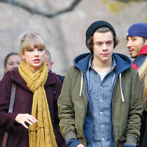 Harry Styles et Taylor Swift se promenent a Central Park à New York le 2 decembre 2012