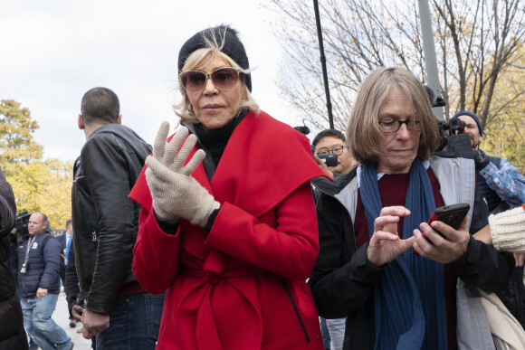 Jane Fonda - L'actrice et militante politique accompagnée de B.Cohen et J.Greenfield de Ben et Jerry's Ice Cream, participent à une manifestation pour le climat à Capitol Hill, à Washington, DC, le 8 novembre 2019.