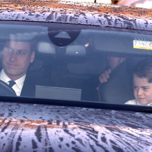 Le prince William et son fils George - La famille royale arrive au palais de Buckingham pour le traditionnel déjeuner de Noël de la reine Elizabeth, le 18 décembre 2019.