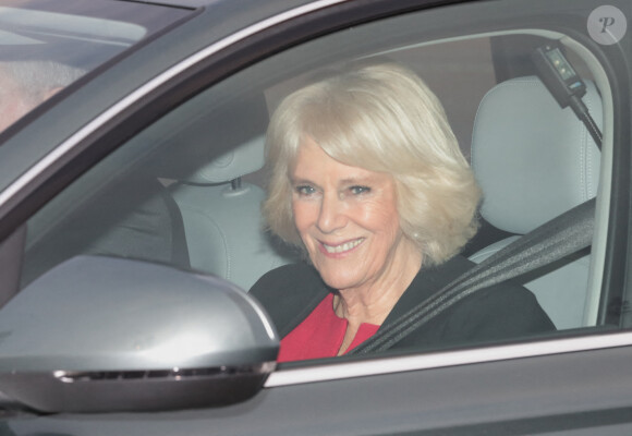 Camilla, duchesse de Cornailles - La famille royale arrive au palais de Buckingham pour le traditionnel déjeuner de Noël de la reine Elizabeth, le 18 décembre 2019.