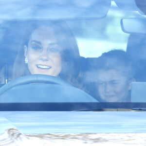 Kate Middleton et sa fille Charlotte - La famille royale arrive au palais de Buckingham pour le traditionnel déjeuner de Noël de la reine Elizabeth, le 18 décembre 2019.