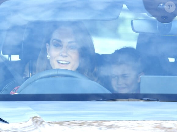 Kate Middleton et sa fille Charlotte - La famille royale arrive au palais de Buckingham pour le traditionnel déjeuner de Noël de la reine Elizabeth, le 18 décembre 2019.