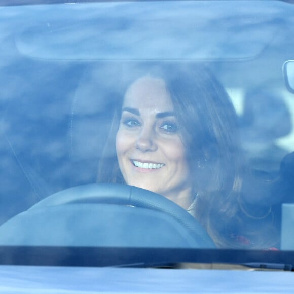 Kate Middleton - La famille royale arrive au palais de Buckingham pour le traditionnel déjeuner de Noël de la reine Elizabeth, le 18 décembre 2019.