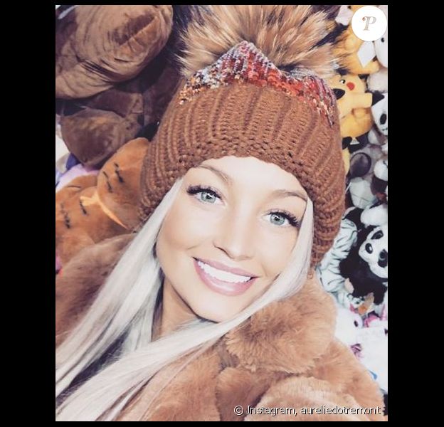 Aurélie Dotremont souriante sur Instagram - 15 décembre 2018