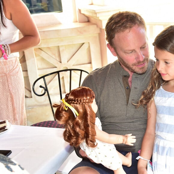 Exclusif - Ian Ziering et sa fille Penna Ziering à l'anniversaire de Hattie McDermott (la fille de Tori Spelling). Le 13 octobre 2009. @Michael Simon/Startraks/ABACAPRESS.COM