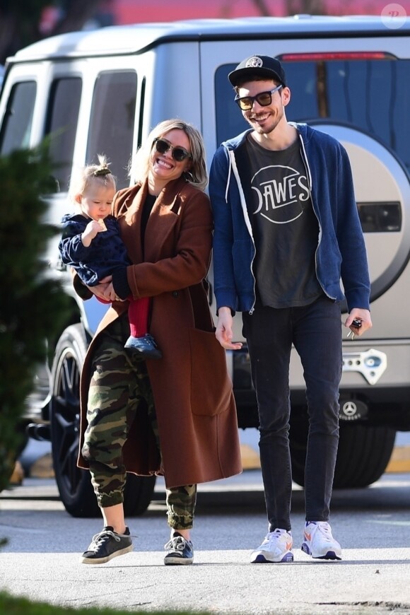 Exclusif - Hilary Duff avec son compagnon Matthew Koma et sa fille Banks à Los Angeles, le 11 décembre 2019