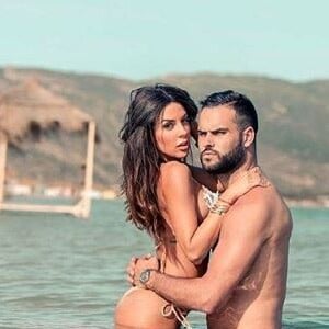 Laura Lempika divine en maillot de bain, avec Nikola Lozina - Instagram, 20 septembre 2018