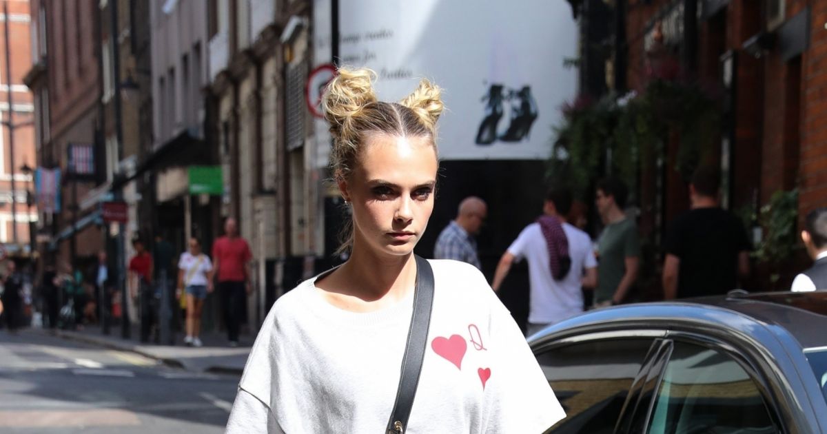 Cara Delevingne Rejoint Son Htel Londres Le 29 Aot 2019 Purepeople