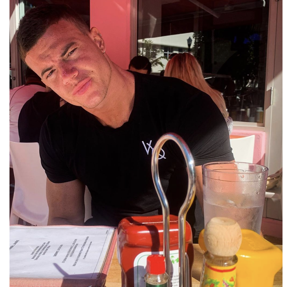 Photo : Adrien Laurent (La villa des coeurs brisés 5) sur Instagram - 7  décembre 2019 - Purepeople