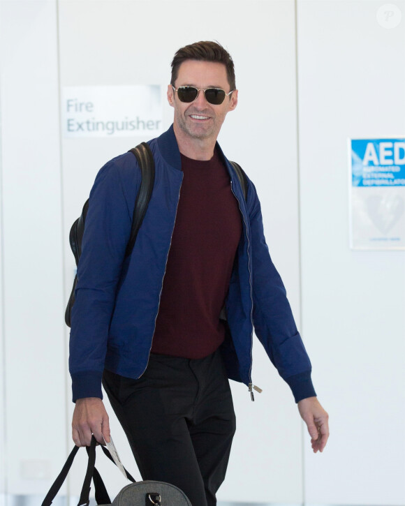 Exclusif - Hugh Jackman arrive à l'aéroport international d'Adélaïde, Australie, le 14 août 2019.
