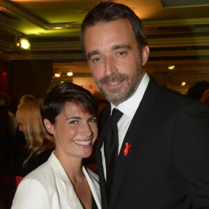 Alessandra Sublet et son mari Clément Miserez - Dîner de la mode pour le Sidaction au pavillon d'Armenonville à Paris. Le 23 janvier 2014.