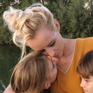 Elodie Gossuin avec Jules et Rose, sur Instagram, le 4 novembre 2019