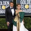Alex Rodriguez et sa fiancée Jennifer Lopez assistent à la 77ème cérémonie annuelle des Golden Globe Awards au Beverly Hilton Hotel à Los Angeles, le 5 janvier 2020.